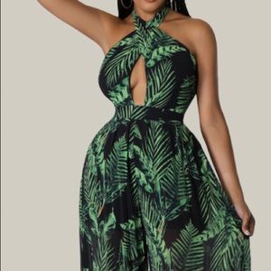 Size Large tropical  Halter Jumpsuit ✨ never worn!